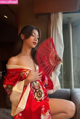 Shinta Khyuliang [ shinta-khyuliang ] - Don t you just wanna take a bite