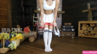 Alice Kelly [ alice-kelly ] - waiting to take some hard cock