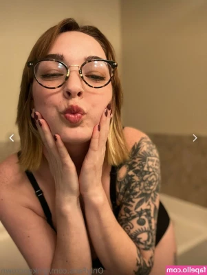 ginkgocrown - Red lingerie sex 1
