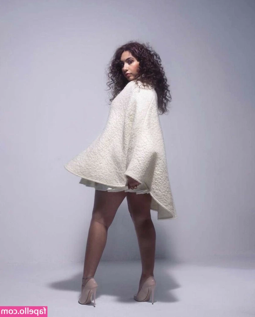 Alessia Cara [ alessia-cara ] - I was so nervous about the blowjob video but I really am enjoying all