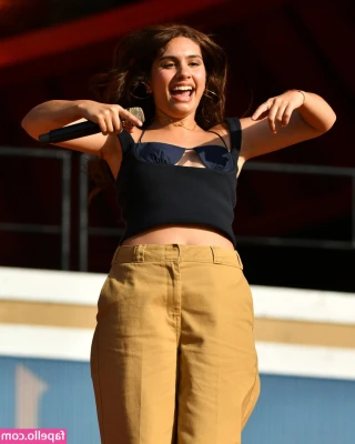 Alessia Cara [ alessia-cara ] - Peek a boo 👻