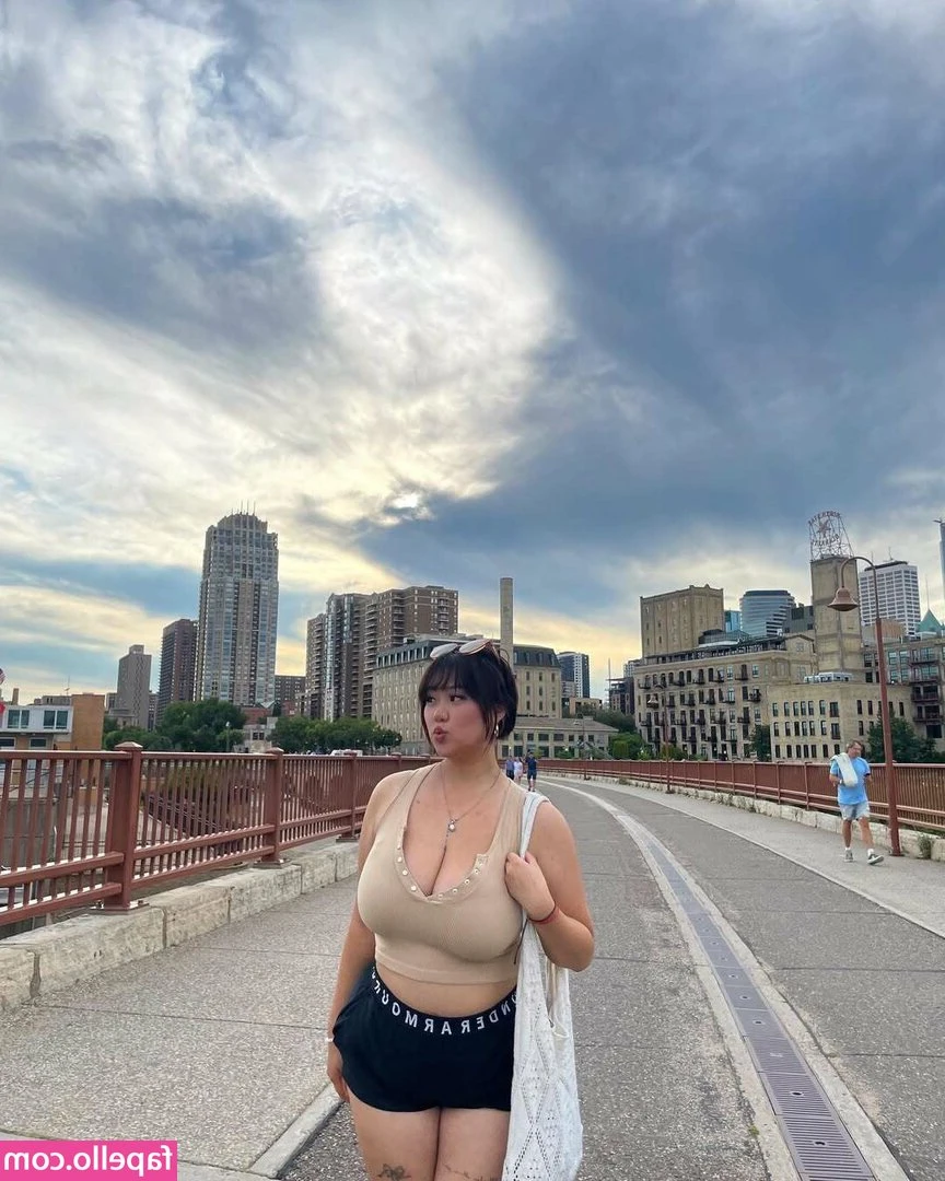 keziahmoua - welcome to my FREE PAGE … here you will have acces to all of my