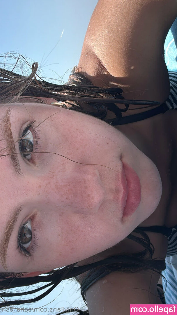 sofia_ash [ sofia-ash ] - Zo ga ik na een festival 🥳🥳 nog even anaal op je geile lul