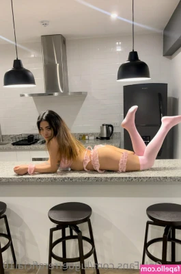 luguerreroficial10 - POV: This is the first thing you see when you get home from work