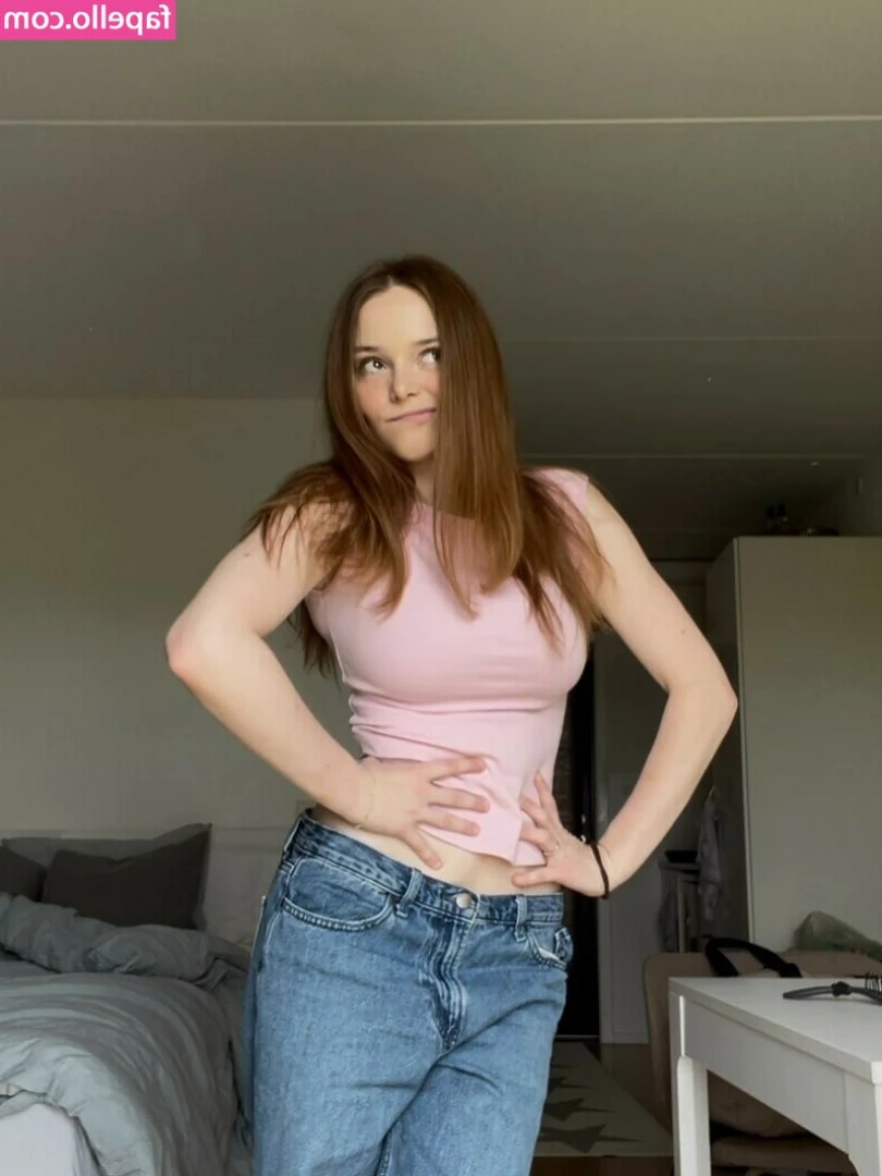 Madeleine_b123 [ madeleine-b123 ] - If you wanna make me smile please spam like my posts