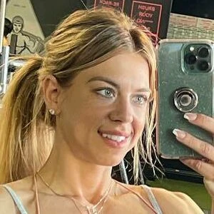 Isabel_anghel