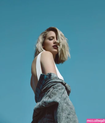 Dagny Norvoll Sandvik [ dagny-norvoll-sandvik ] - Could you handle us both 🥰