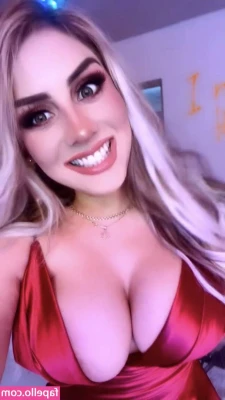 Datsy Acuña [ datsy-acuna ] - Do my holes look fuckable in these jeans 😜😈