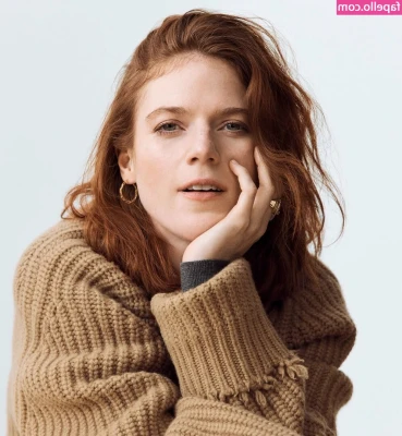 Rose Leslie [ rose-leslie ] - 粉丝们 周末好💕
