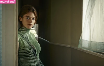 Rose Leslie [ rose-leslie ] - someone spit in my mouth 🥺