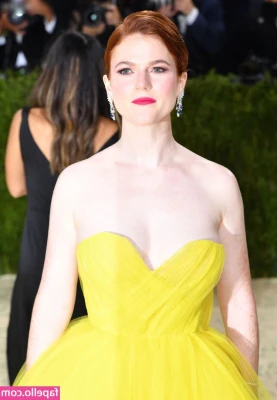 Rose Leslie [ rose-leslie ] - Living my best life, Do you like outdoor shoots? 🥵😈