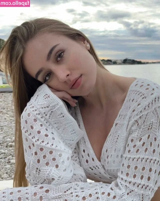 Susana Guerrero [ susana-guerrero ] - hard 2 forget