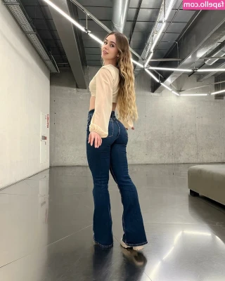 Susana Guerrero [ susana-guerrero ] - Bonjour