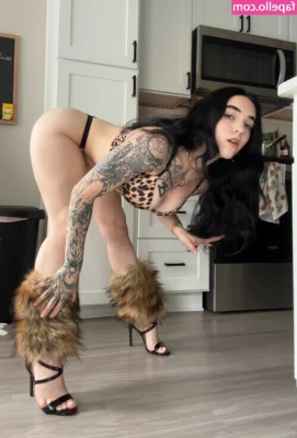 Amber The Valkyrie [ amber-the-valkyrie ] - Would you fuck my Pussy?