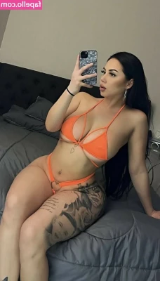 Celina.b6 [ celina-b6 ] - what else should we do? 😏 @theiceeivee