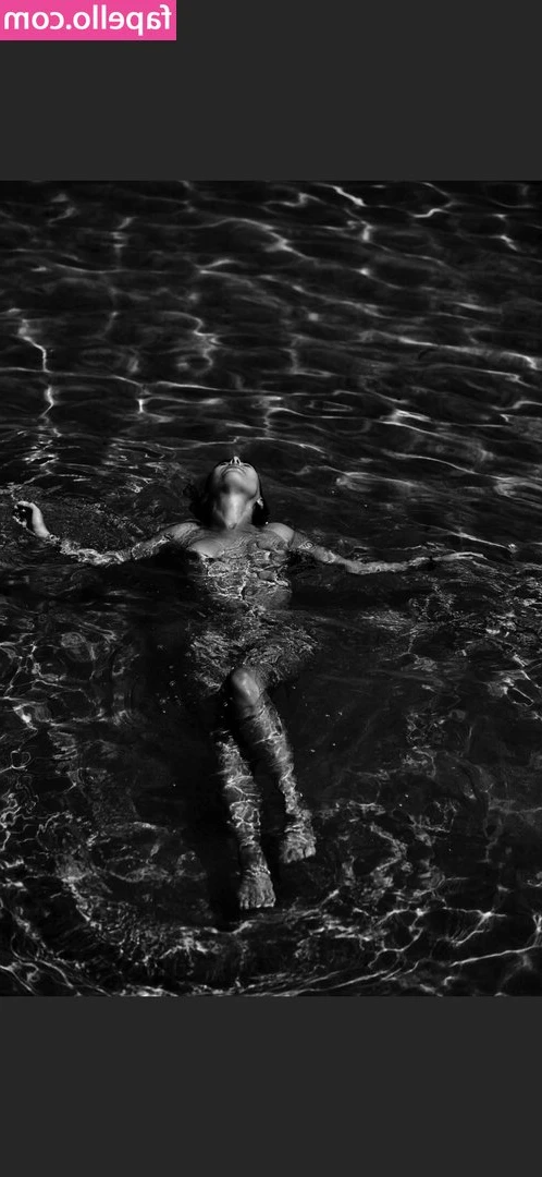 Bianca Molinas [ bianca-molinas ] - 🥵EXCLUSIVE PRESALE🥵 Evening my loves! Here one on my new