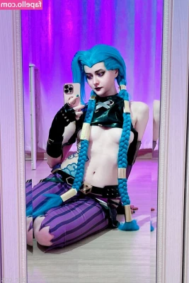Pepper_cos [ pepper-cos ] - She’s sultry