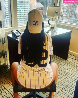 shay_taylor [ shay-taylor ] - there is no happiness without madness 😏