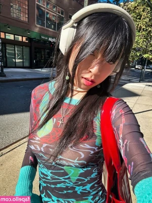 Lisa Tung [ lisa-tung ] - look at how creamy my pussy is 🤍