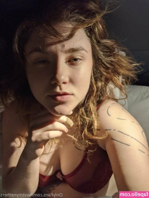 askkayleefrye - My New Red Bodysuit 💗