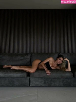 Diletta Leotta [ diletta-leotta ] - Look at my tanlines👀