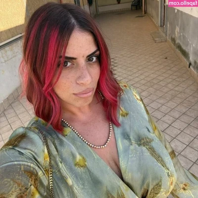 Martina Rolando [ martina-rolando ] - Hello Everyone.. here is HotGirlsSuckCock.com Clip #20-3 featuring