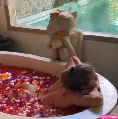 Lola Weippert [ lola-weippert ] - Where would you fuck me first?