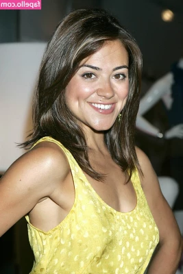 Camille Guaty [ camille-guaty ] - New content daily