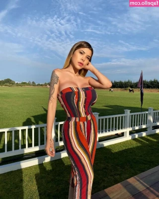 Barbara Salas [ barbara-salas ] - Two for u🤎😋🤍