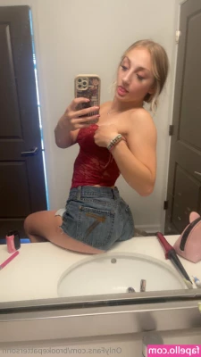 brookepattersonn - Would u fuck me in my band tee    Or do you like me better in my