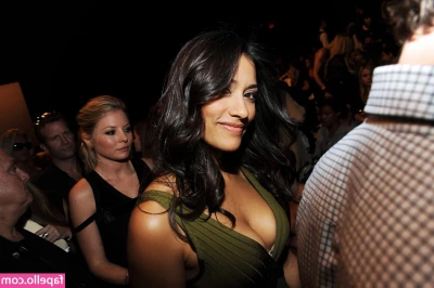 Janina Gavankar [ janina-gavankar ] - Les puedo confesar una fantasía    Siempre me calento la idea de