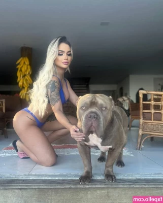 Debora Julia [ debora-julia ] - Jerk off to my pretty new nails and slender hands 💅🏻