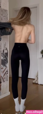 Lea Peach [ lea-peach ] - New Vid...check your DM's!