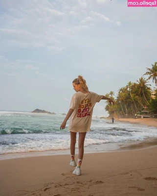 Lea Peach [ lea-peach ] - Thanks Gideon for the hot one piece and boots  We will have fun with