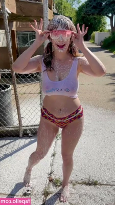 Melody Mynx [ melody-mynx ] - Wanna chill in bed with me ✨🥰✨