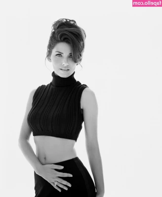 Shania Twain [ shania-twain ] - let's get cozy 😏