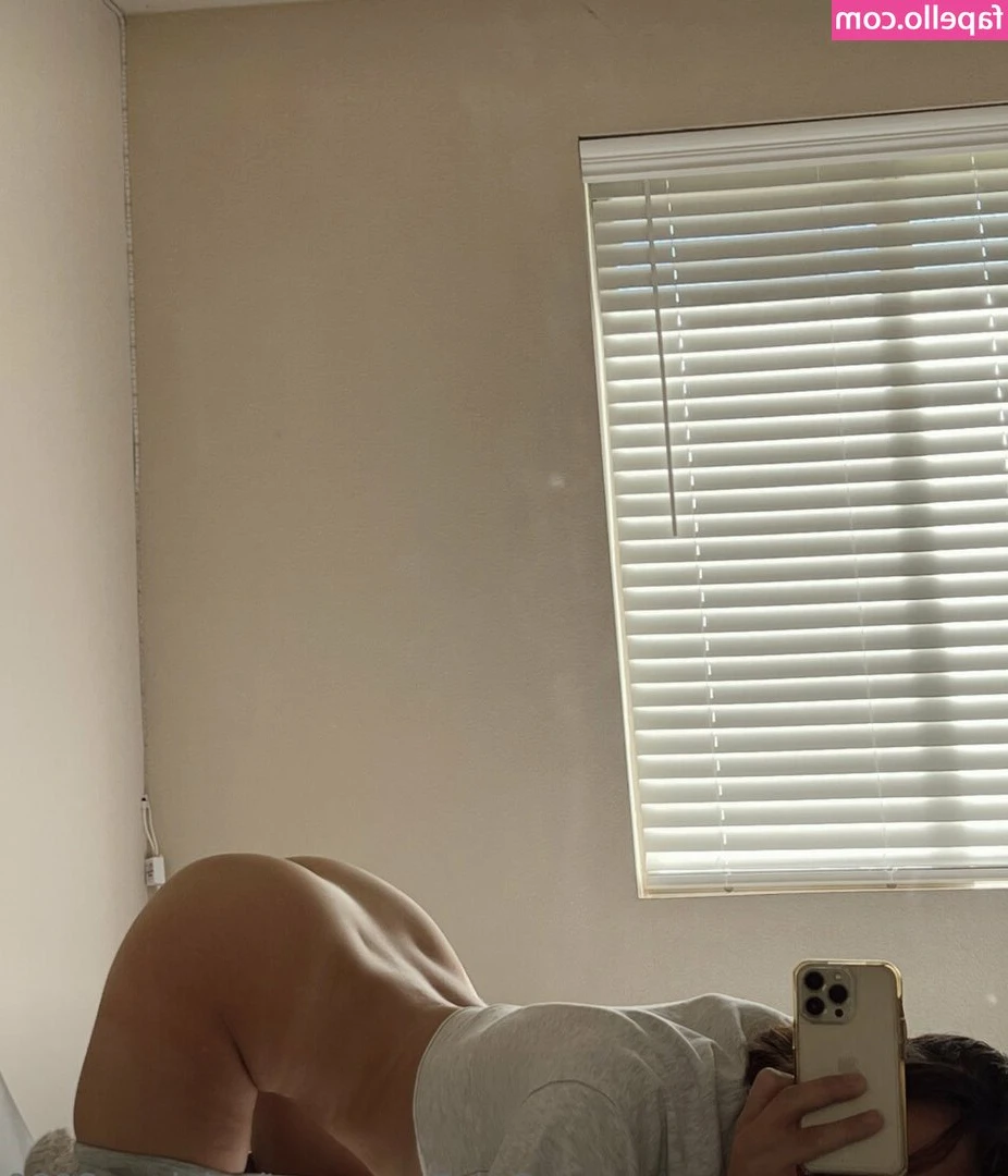 Logan Nicole [ logan-nicole-1 ] - here's this week's full length video! IT's got me fucking myself with