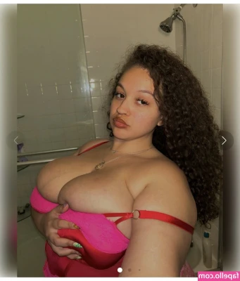 sincerelyitsjulie - Good Morning, do you like sugar in your coffee? 👅