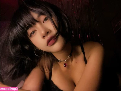 Atiqaaarn - Boob drop video?