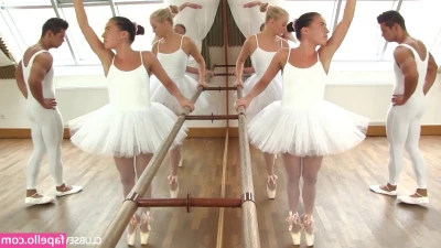 Cayla Lyons [ cayla-lyons ] - Y'all ready for this?