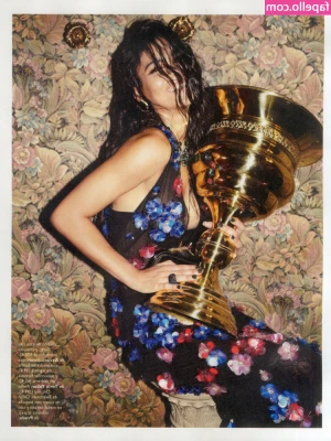 Karol Santos [ karol-santos ] - Wanna snuggle with me?