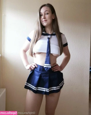 Sophie Davis [ sophie-davis ] - Perky princess 👑