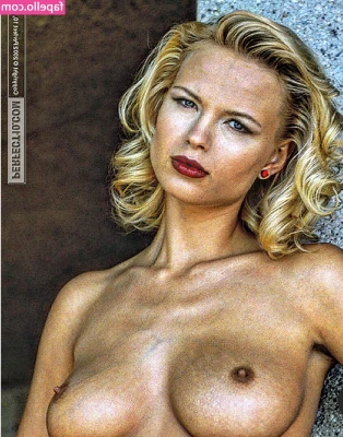 Irina Voronina [ irina-voronina ] - I'm LIVE on #Fanscope: Webcam Games Again