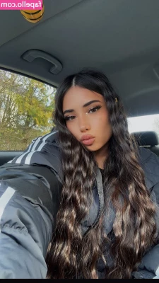 Asleyia - Is it heavy  A lot ppl say I m skinny  but little do they know I m
