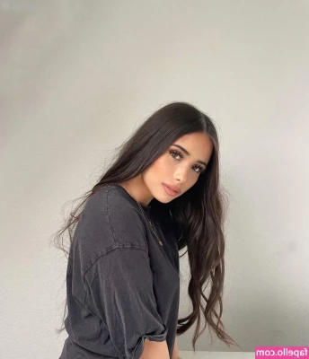 Asleyia - A little foot fetish for you