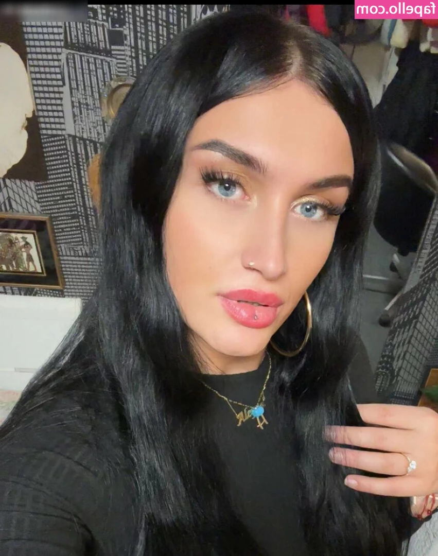 Aleynashishkova - Love these giant tits