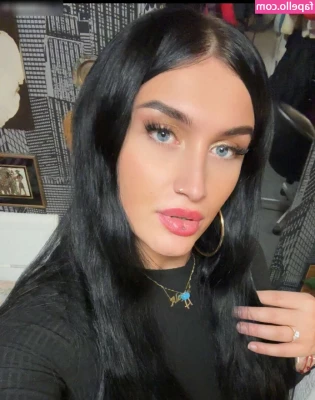 Aleynashishkova - Love these giant tits