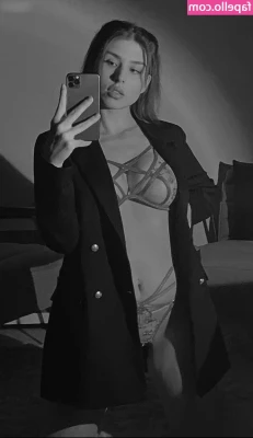 Zoe Matthea [ zoe-matthea ] - What would you do first if I was in your bed like this?
