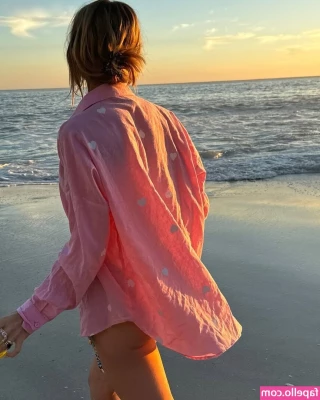 Diana zur Löwen [ diana-zur-lwen ] - Happy Saturday y all