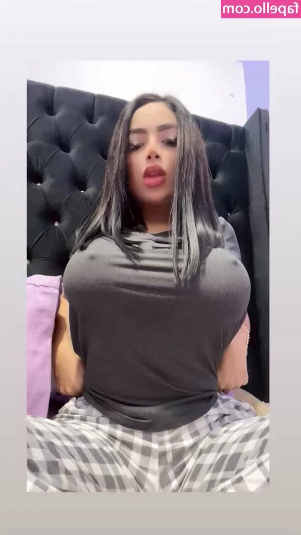 Libny Martinez [ libny-martinez ] - Butt-less pantyhose. You know you want to sniff my tight milf asshole